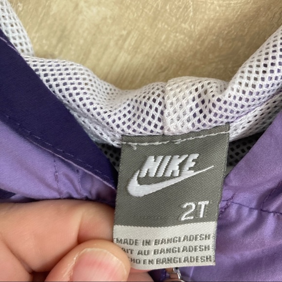 Nike Windbreaker - Picture 3 of 4